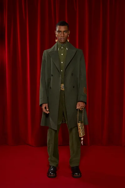 Look 5